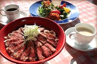 国産牛のステーキ丼